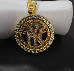 Spinner New York Yankee Pendant